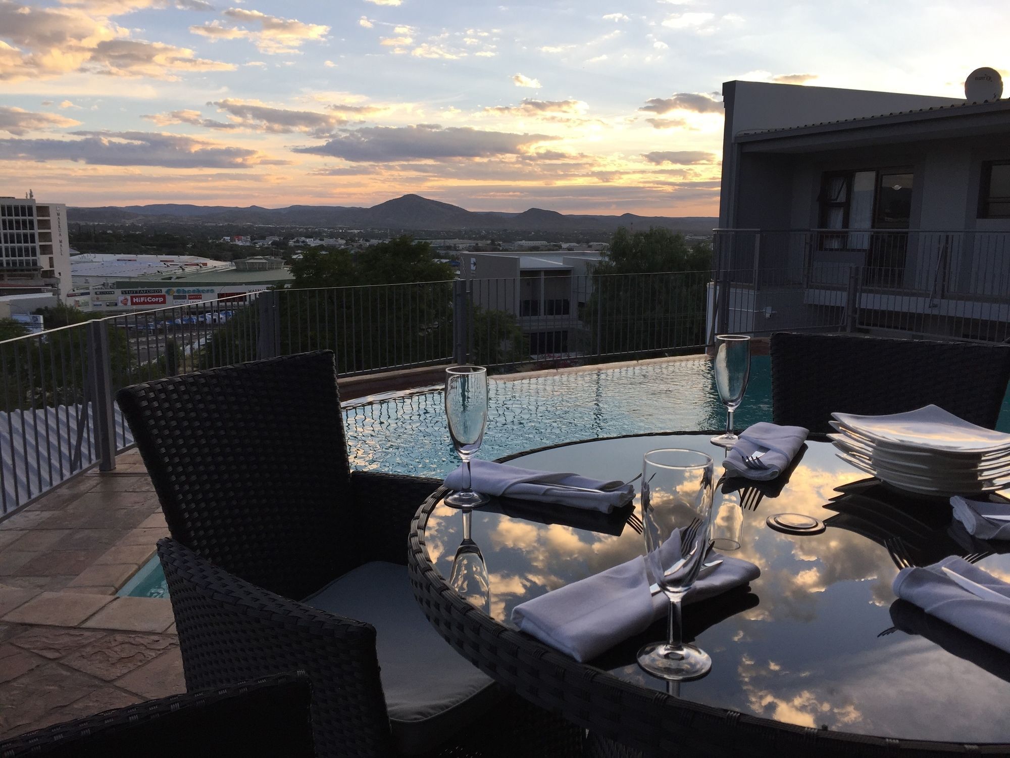 Burg'S View Boutique Hotel Windhoek Exteriér fotografie